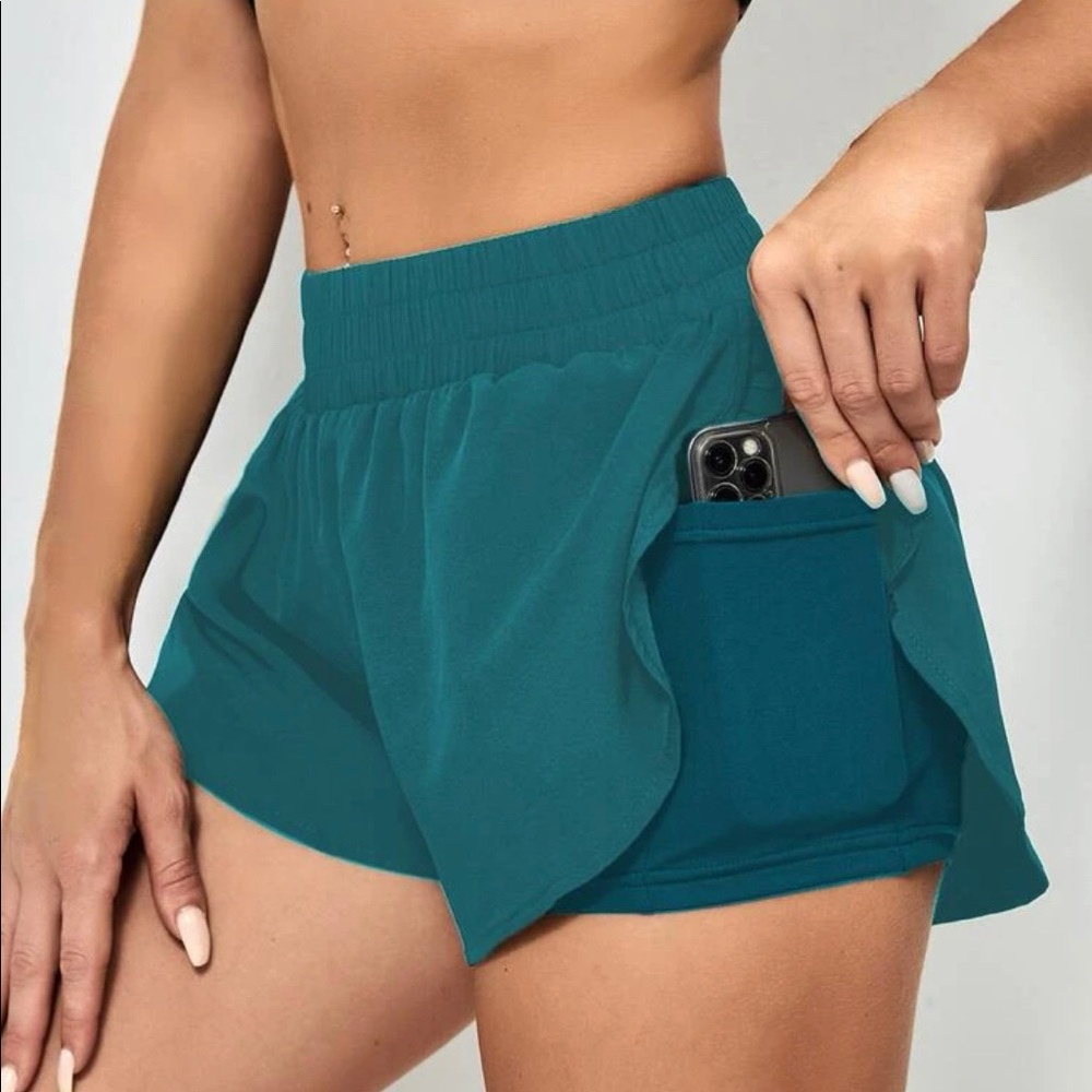 COPY - SHEIN turquoise shorts with pocket